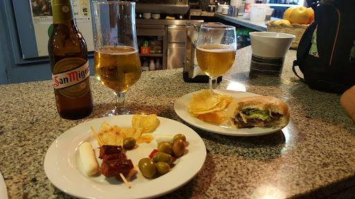Bar Minotauro - Café y Tapas — GASTRONOMIA en Granada