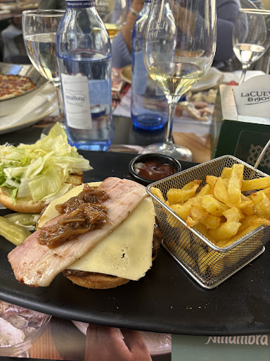 La Cueva de 1900 / Bib-Rambla — GASTRONOMIA en Granada