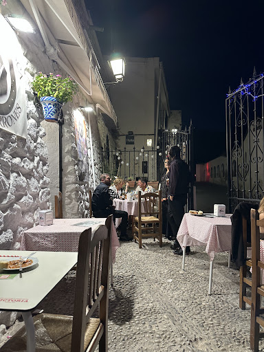 Cueva Flamenca Los Parrones - Tablao Flamenco Granada — LIFESTYLE en Granada