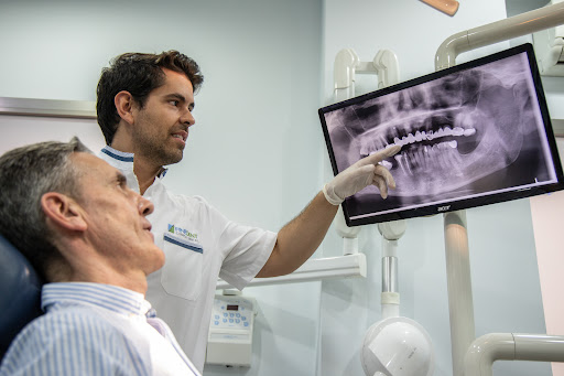 Clinica Dental Finedent — SALUD en Granada