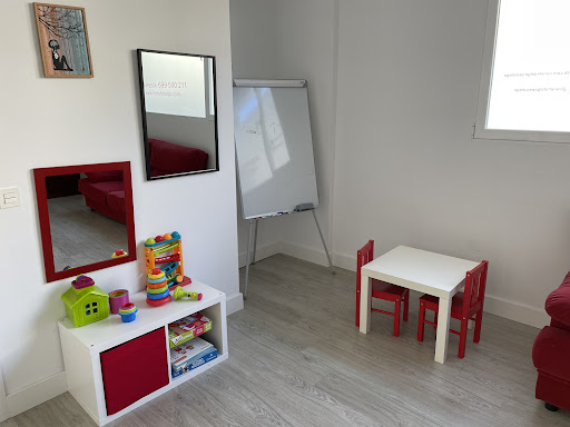 Centro de Atención Psicológica Irene Hidalgo — SALUD en Granada