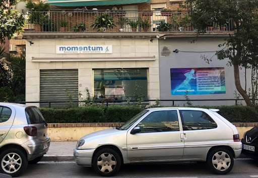 Momentum clínica de fisioterapia y osteopatia.Avenida Cervantes.Granada — SALUD en Granada